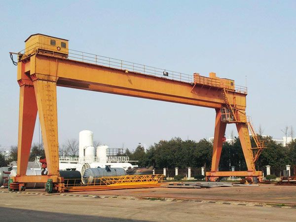 MG型電動雙梁門式起重機(jī)